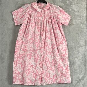 Vintage lady Lindsey floral print lightweight pearl snap down short robe sz L